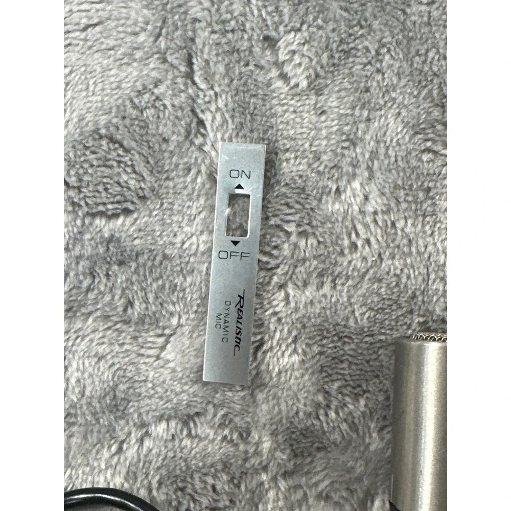 Realistic Dynamic Microphone Vintage Handheld Mic UNTESTED